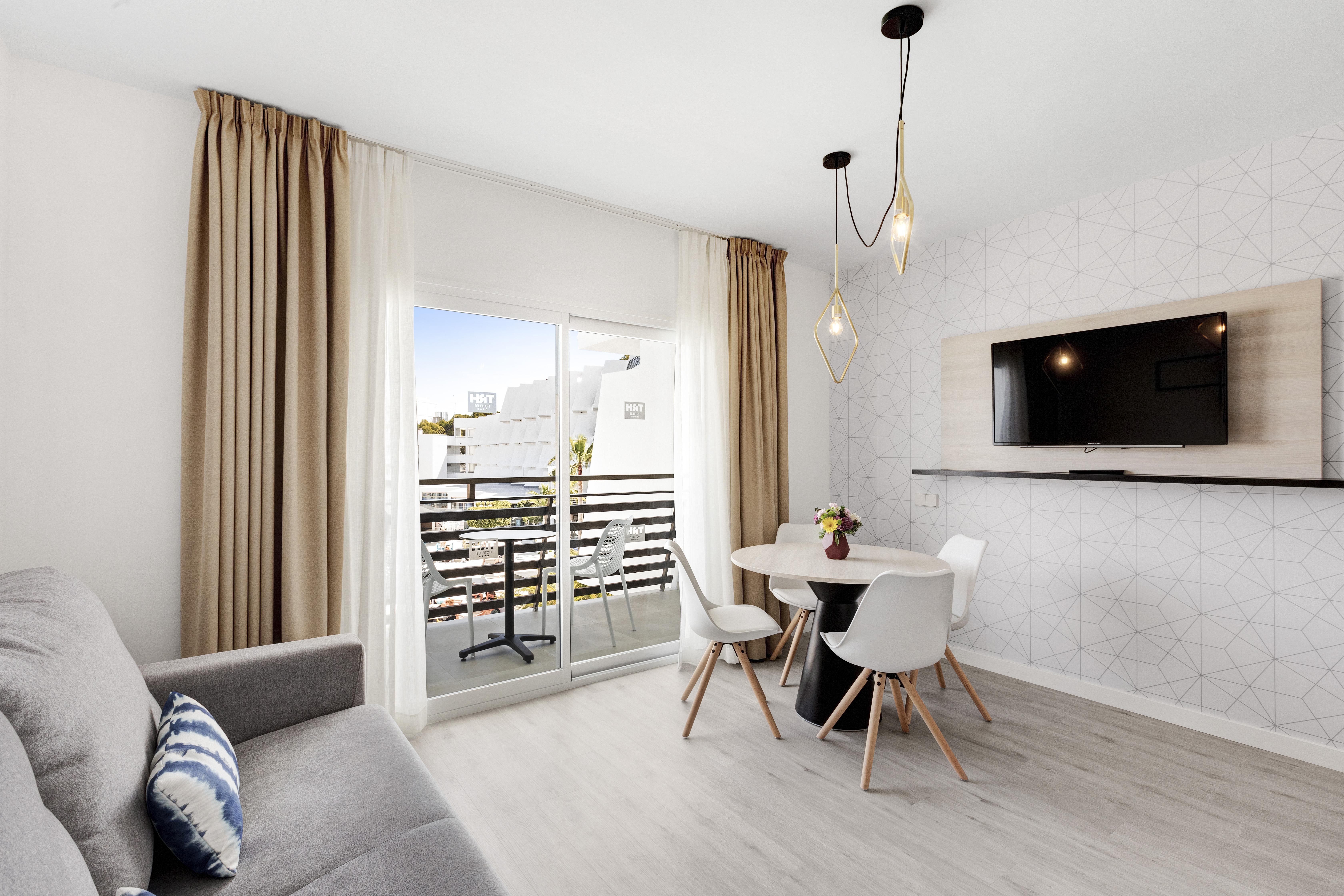 Palmanova Suites By Trh (Adults Only) Magaluf  Esterno foto